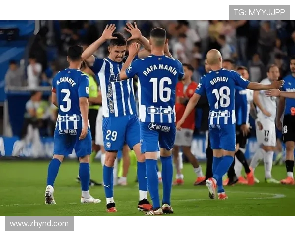 莱切与都灵比赛数据深度分析及战术对比探讨