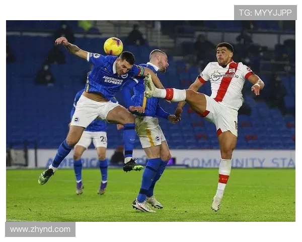 西布朗迎战女王公园展现英冠激烈对决精彩瞬间回顾与分析