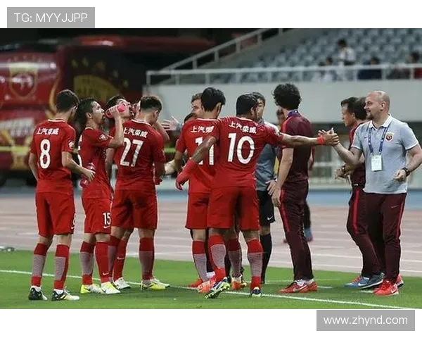 辽足迎战上港争夺三分关键时刻考验球队实力与战术配合