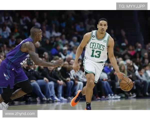 马尔科姆布罗格登：从新秀到全明星的篮球之路与成长故事