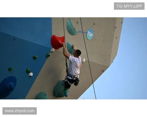 成都攀岩队在极限运动嘉年华中的耐力表现精彩点评与分析